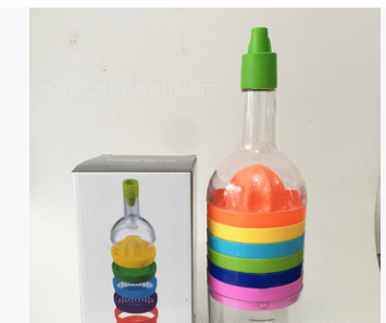 Kitchen Tool Set with 8 Measuring Cups and Bottle